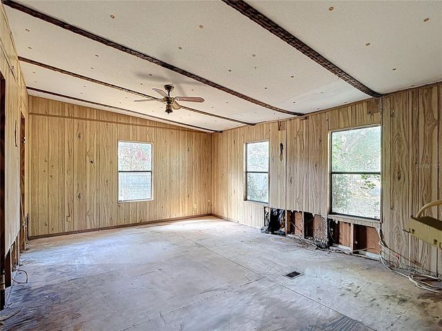 7607 WILLIAMS ROAD, Seffner, FL 33584