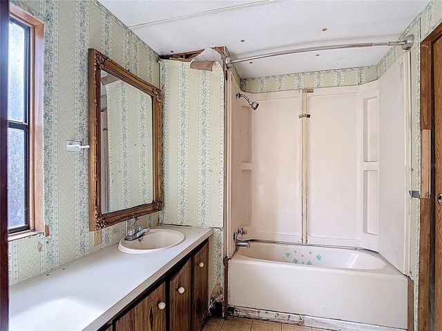 7607 WILLIAMS ROAD, Seffner, FL 33584