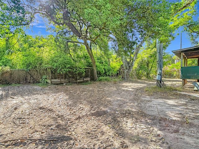 7607 WILLIAMS ROAD, Seffner, FL 33584