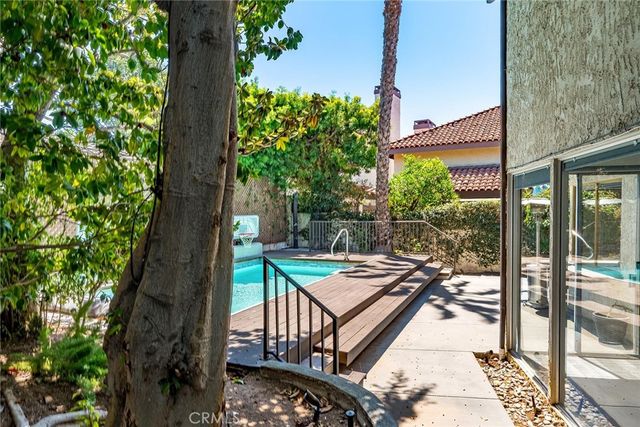 4000 Marion Way, Long Beach, CA 90807