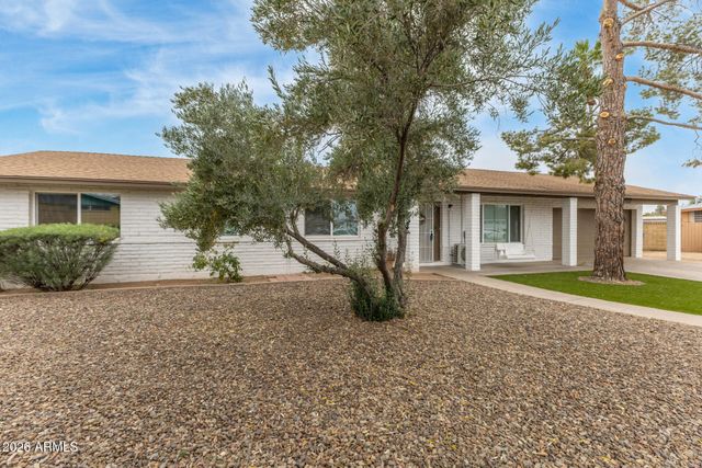 2117 W KIMBERLY Way, Phoenix, AZ 85027