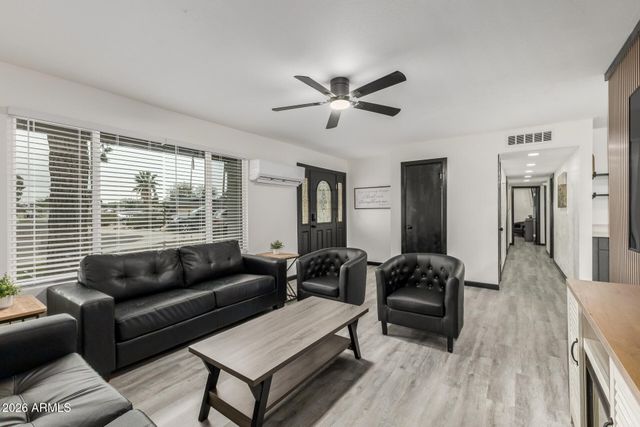 2117 W KIMBERLY Way, Phoenix, AZ 85027