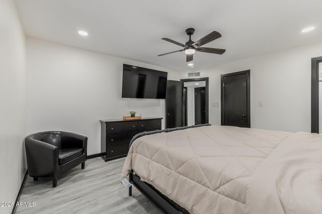 2117 W KIMBERLY Way, Phoenix, AZ 85027