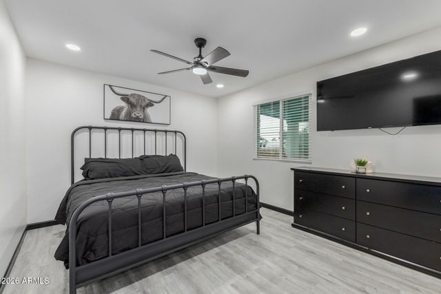 2117 W KIMBERLY Way, Phoenix, AZ 85027