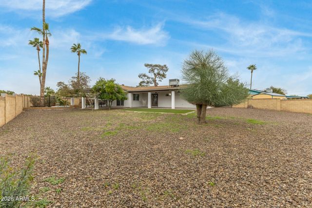 2117 W KIMBERLY Way, Phoenix, AZ 85027