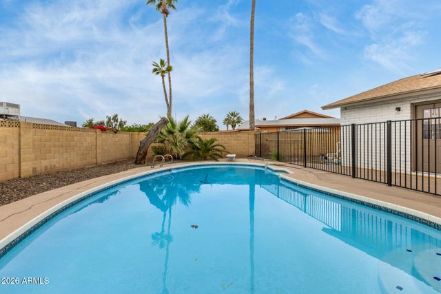 2117 W KIMBERLY Way, Phoenix, AZ 85027