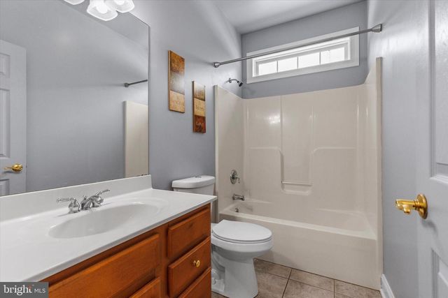 5525 BARBARA DR, Mechanicsburg, PA 17050