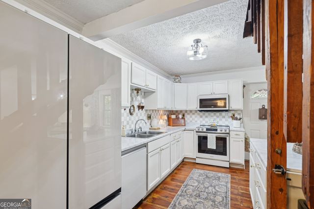 15 Rustica Drive, Newnan, GA 30263