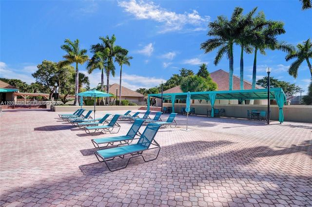 15292 SW 46th Ln Dr 64, Miami, FL 33185