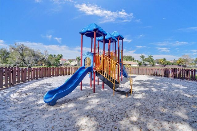 15292 SW 46th Ln Dr 64, Miami, FL 33185