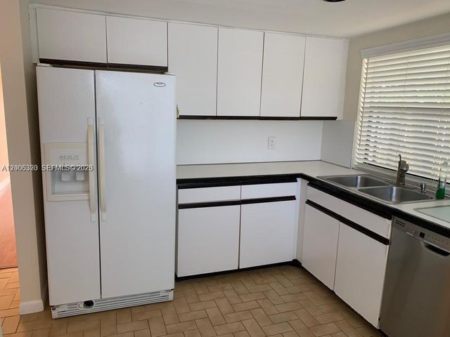 15292 SW 46th Ln Dr 64, Miami, FL 33185