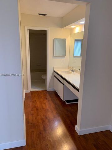 15292 SW 46th Ln Dr 64, Miami, FL 33185