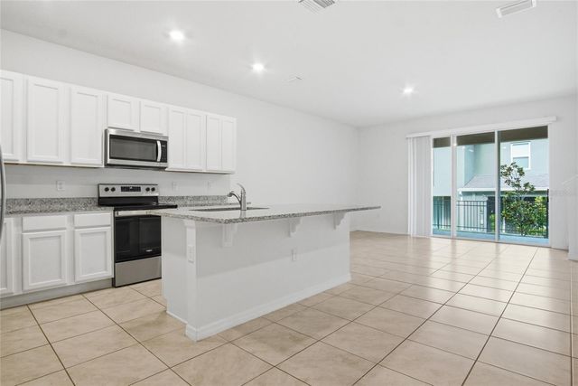 1535 LUMBER AVENUE, Davenport, FL 33837
