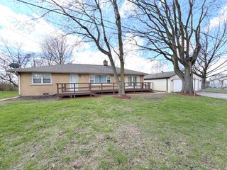 76 S 3160 Road W, Kankakee, IL 60901