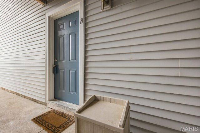 1231 Creve Coeur Crossing Lane B, Creve Coeur, MO 63017