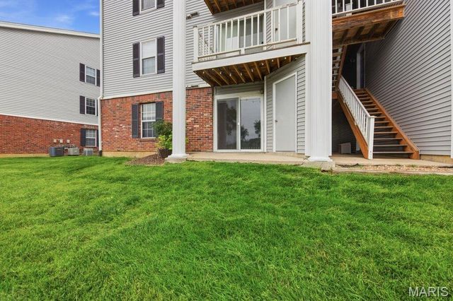 1231 Creve Coeur Crossing Lane B, Creve Coeur, MO 63017