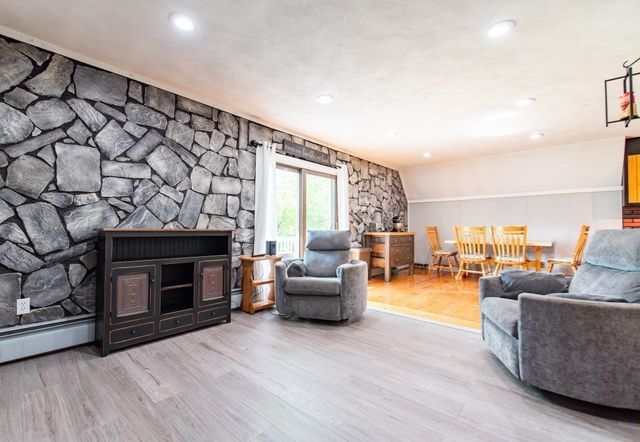 171 Elm, Blackstone, MA 01504