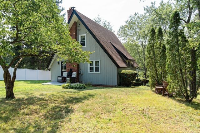 171 Elm, Blackstone, MA 01504