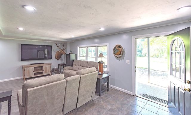 171 Elm, Blackstone, MA 01504