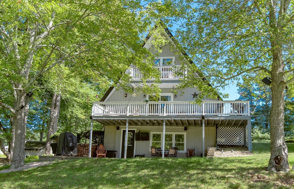 171 Elm, Blackstone, MA 01504