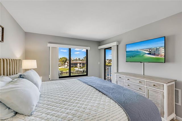 908 Collier CT 302, Marco Island, FL 34145