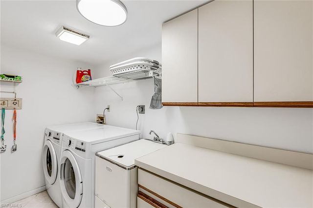 908 Collier CT 302, Marco Island, FL 34145