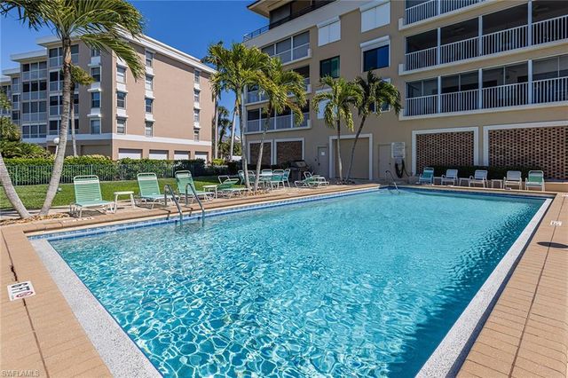 908 Collier CT 302, Marco Island, FL 34145