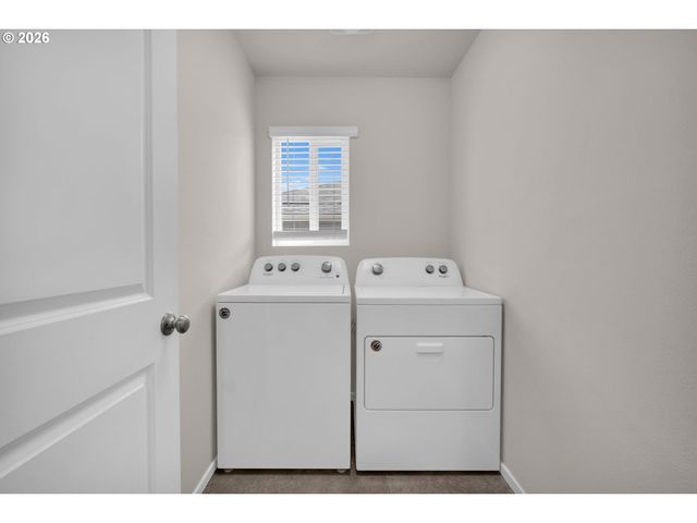 1717 Ne PIONEER Ln, Camas, WA 98607