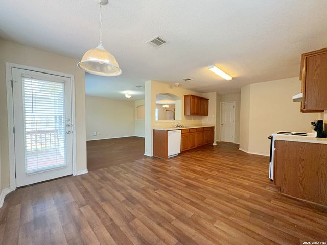 10247 Huisache Field, Helotes, TX 78023