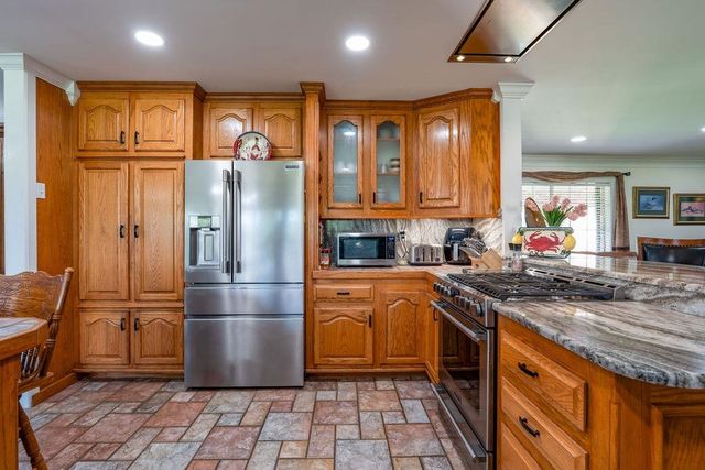 381 Highridge Drive, Houma, LA 70363