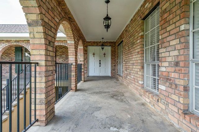 381 Highridge Drive, Houma, LA 70363