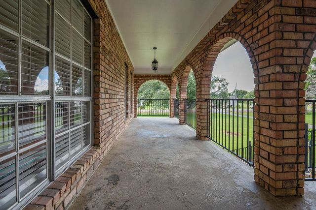 381 Highridge Drive, Houma, LA 70363