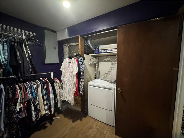 513 OAKCREST STREET, Altamonte Springs, FL 32714