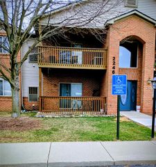 2246 Touchdown Court 1, Ypsilanti, MI 48197