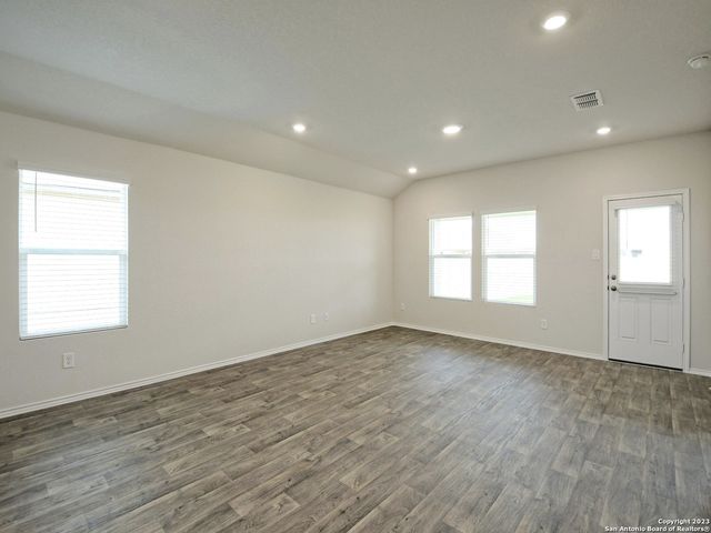 771 Monarch, Seguin, TX 78155
