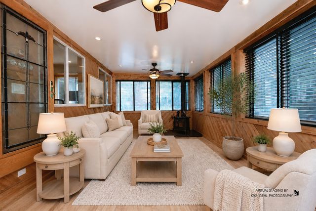 9425 Byrne Drive, Fox River Grove, IL 60021