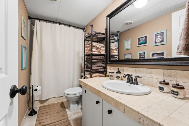 25811 S 605 Road, Grove, OK 74344