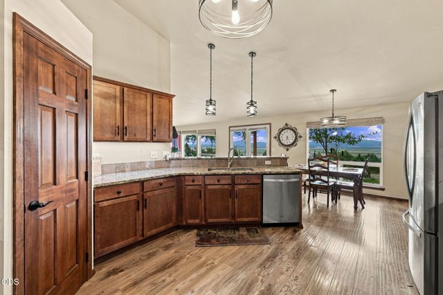 10835 SW Mintken Lane, Culver, OR 97734