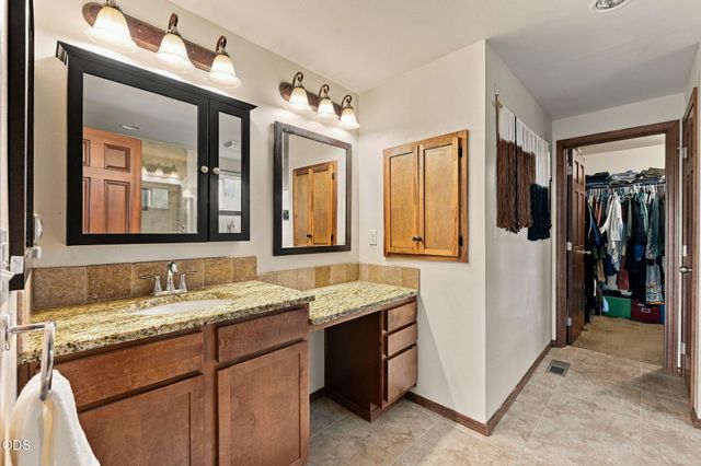 10835 SW Mintken Lane, Culver, OR 97734