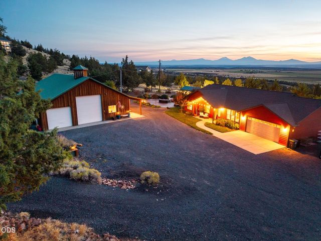 10835 SW Mintken Lane, Culver, OR 97734