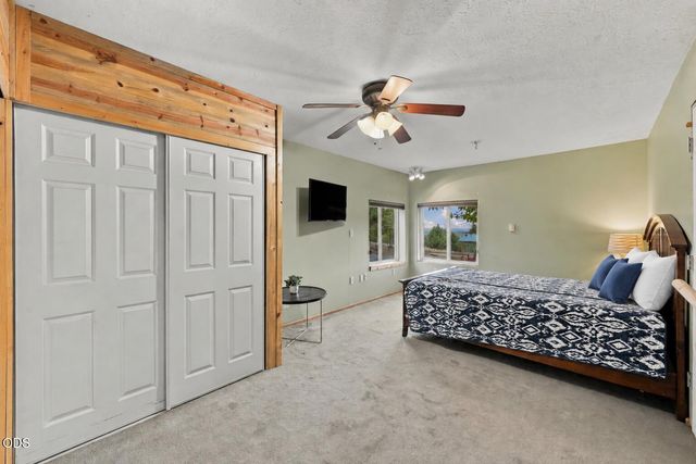 10835 SW Mintken Lane, Culver, OR 97734