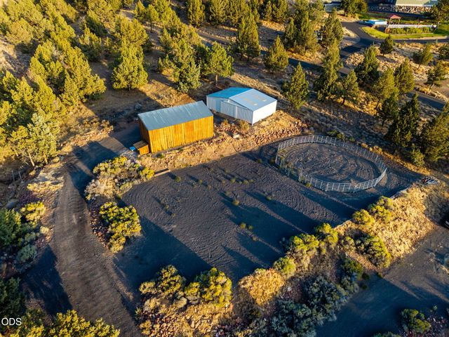 10835 SW Mintken Lane, Culver, OR 97734