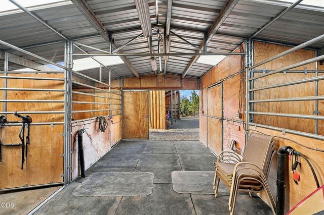 10835 SW Mintken Lane, Culver, OR 97734