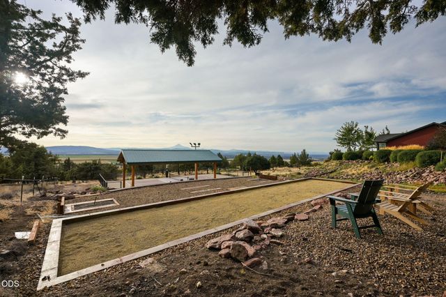 10835 SW Mintken Lane, Culver, OR 97734