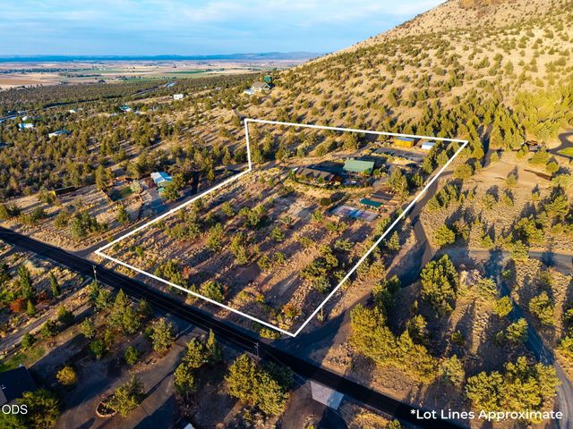 10835 SW Mintken Lane, Culver, OR 97734