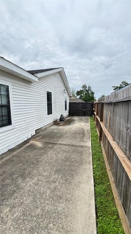221 Hyta Street, Houston, TX 77018