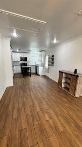 221 Hyta Street, Houston, TX 77018