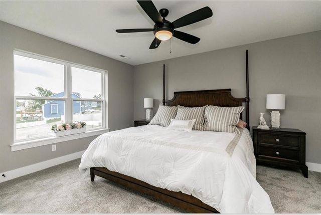 509 Grey Slate Drive SW, Cedar Rapids, IA 52404