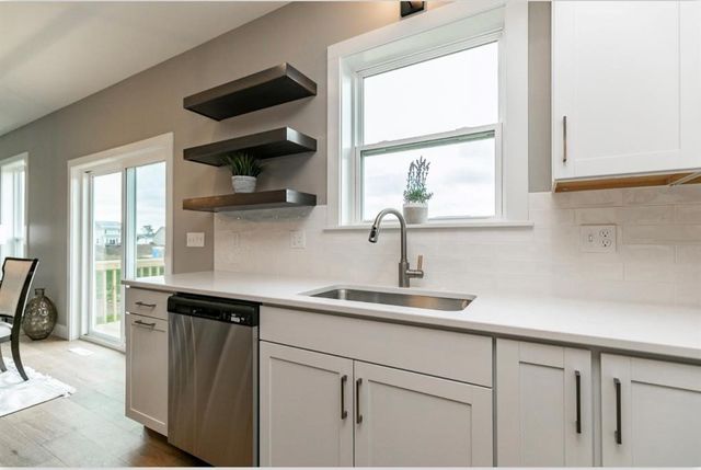 509 Grey Slate Drive SW, Cedar Rapids, IA 52404