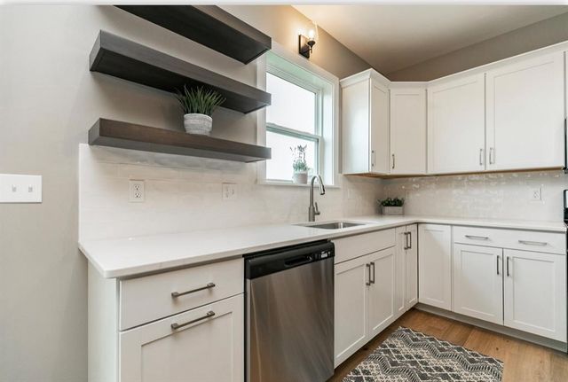 509 Grey Slate Drive SW, Cedar Rapids, IA 52404